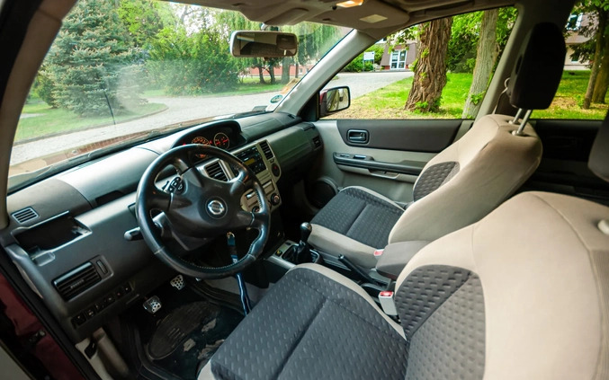 Nissan X-Trail cena 11800 przebieg: 308400, rok produkcji 2004 z Wodzisław Śląski małe 172